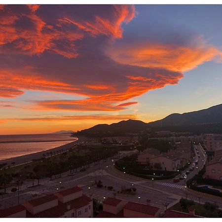 Apartamento Con Terraza, Vistas Playa Y Montana Hospitalet De L'Infant Buitenkant foto