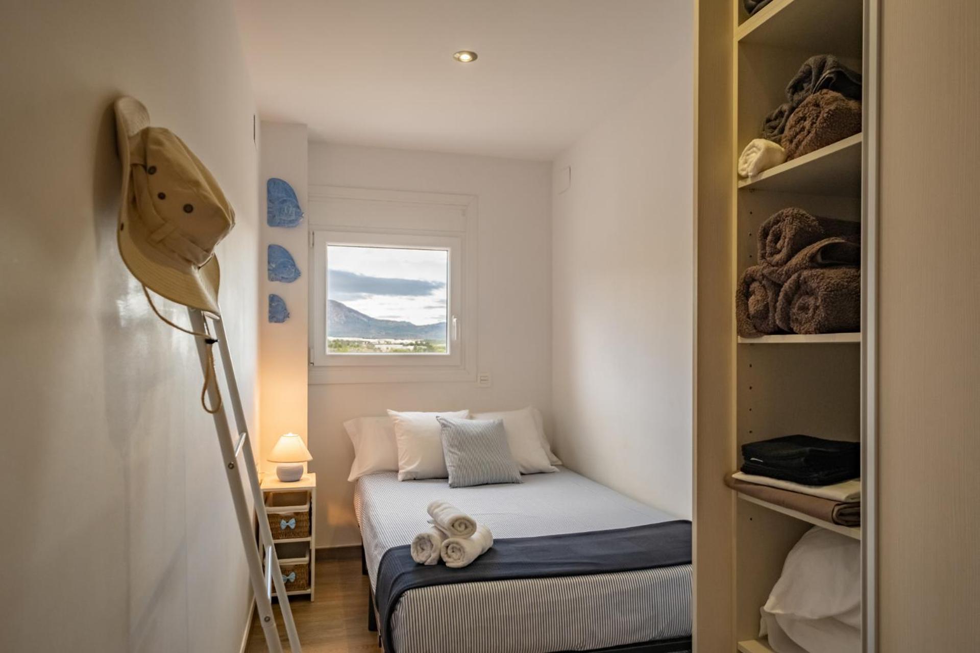 Apartamento Con Terraza, Vistas Playa Y Montana Hospitalet De L'Infant Buitenkant foto