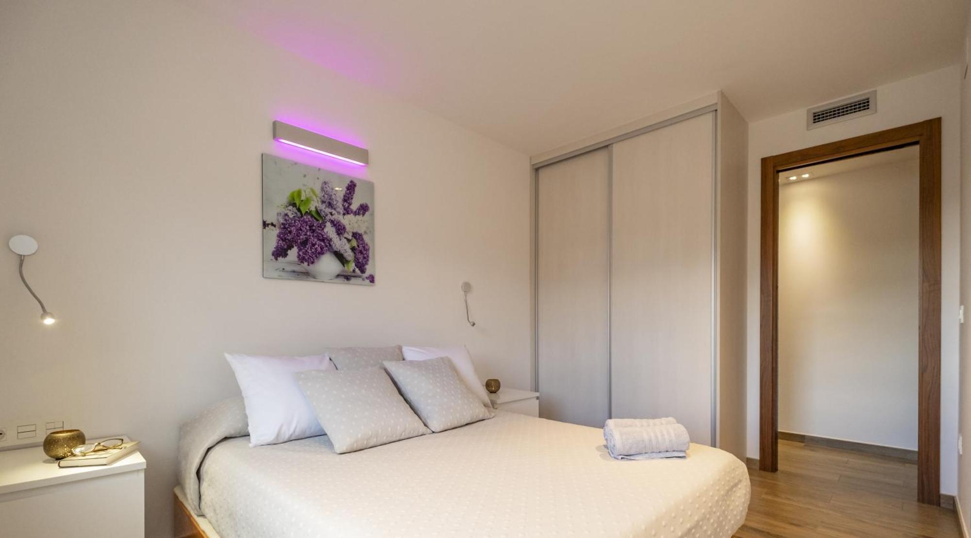 Apartamento Con Terraza, Vistas Playa Y Montana Hospitalet De L'Infant Buitenkant foto